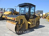 2014 CATERPILLAR CB54B Photo #2