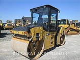 2014 CATERPILLAR CB54B Photo #3