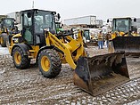 13 CATERPILLAR 908H