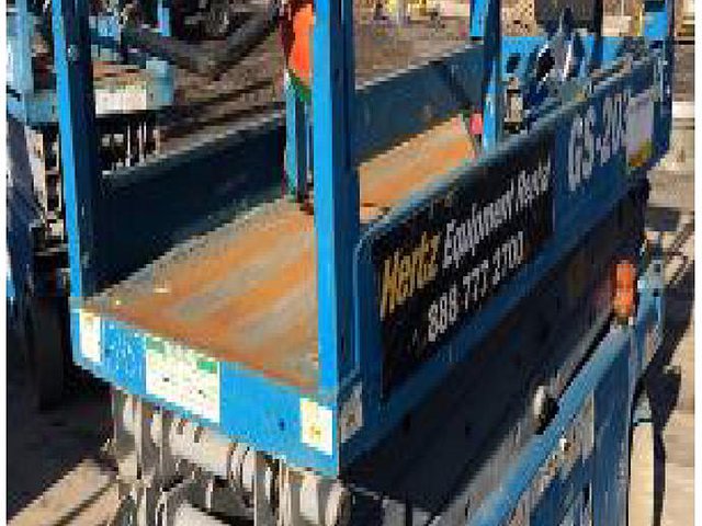 2007 GENIE GS2032 Photo