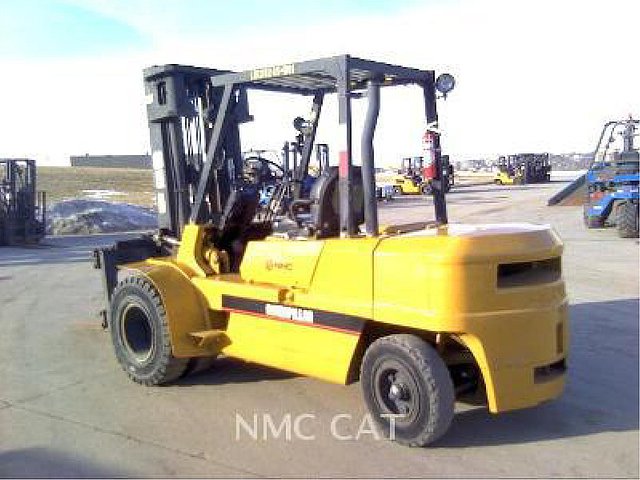 2001 CATERPILLAR DP50D Photo