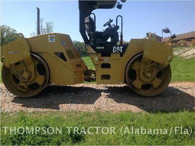 2009 CATERPILLAR CB-564D Photo