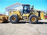 02 CATERPILLAR 966G