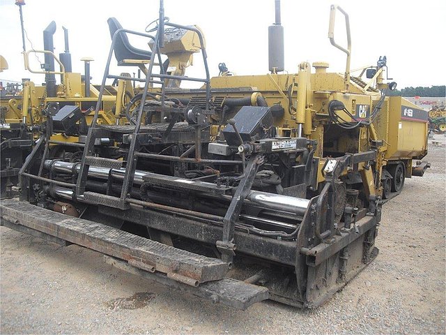 2000 CATERPILLAR AP-1055B Photo