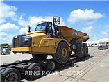 11 CATERPILLAR 740B