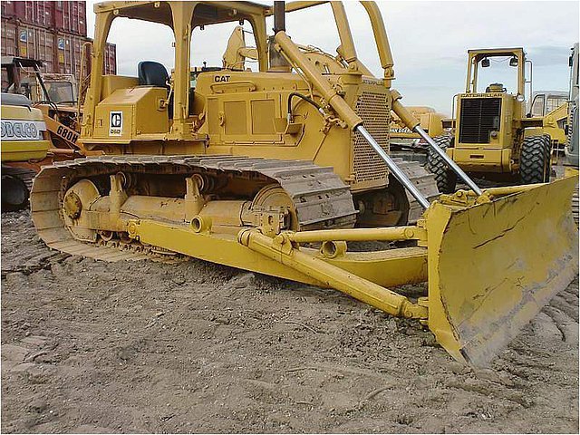 1981 CATERPILLAR D6D Photo