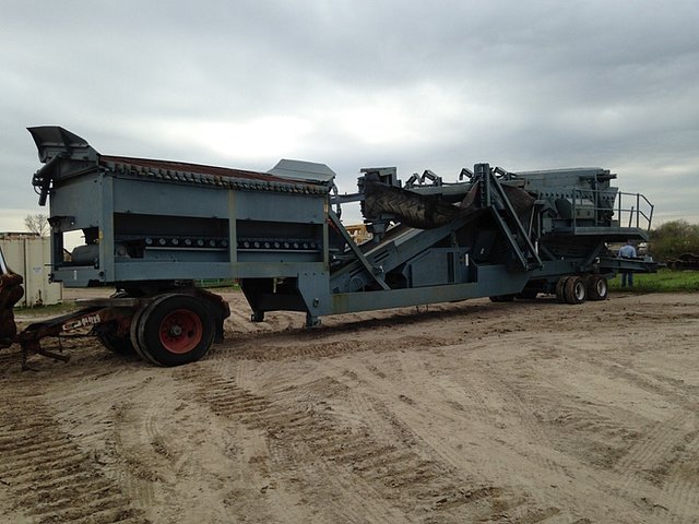 03 CHEIFTAIN 1800
