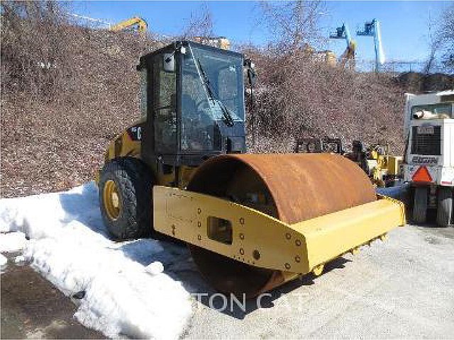 2011 CATERPILLAR CS56 Photo
