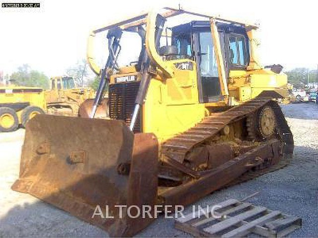 2011 CATERPILLAR D6T XL Photo