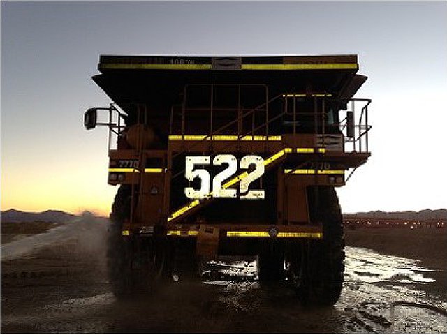 2000 CATERPILLAR 777D Photo