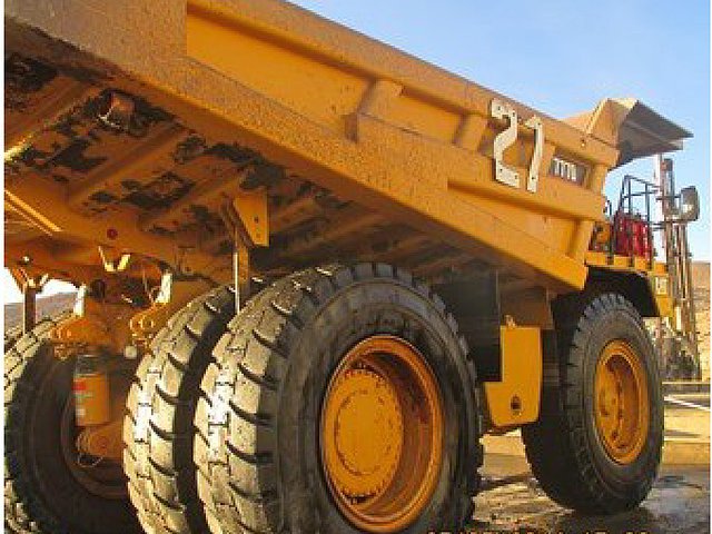 2006 CATERPILLAR 777D Photo