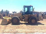 2011 CATERPILLAR 938H Photo #3