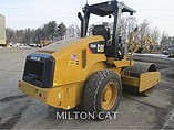2011 CATERPILLAR CS44 Photo #2