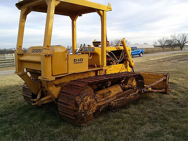 1972 CATERPILLAR D4D Photo