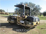 2004 CATERPILLAR CB-634D Photo #3