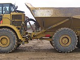2011 CATERPILLAR 740B Photo #2