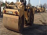2011 CATERPILLAR CB64 Photo #5