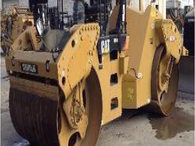 12 CATERPILLAR CB54