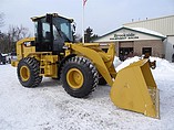 10 CATERPILLAR 924HZ