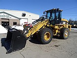 2006 CATERPILLAR 930G Photo #2