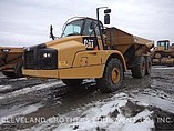 12 CATERPILLAR 735B