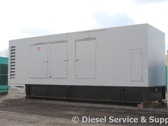 2005 CATERPILLAR 750 KW Photo