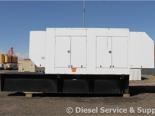 2001 CATERPILLAR 350 KW Photo