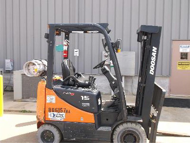 2010 DOOSAN G15S-5 Photo