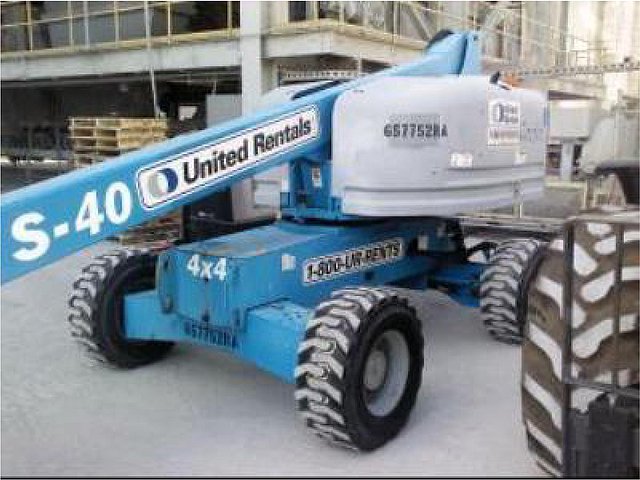 2006 GENIE S40 Photo