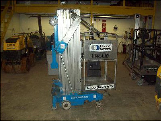 2008 GENIE AWP30S Photo