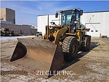 10 CATERPILLAR 938H