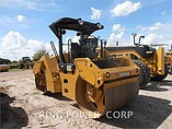 12 CATERPILLAR CB54