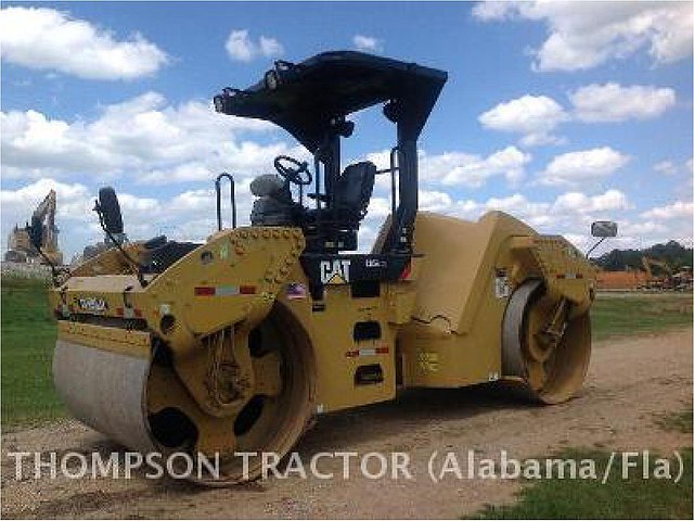 2012 CATERPILLAR CB54XW Photo