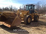 11 CATERPILLAR 938H