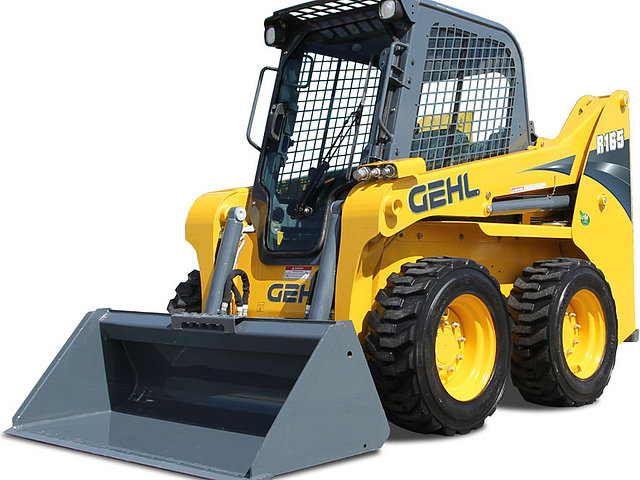2015 GEHL R165 Photo