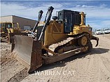 11 CATERPILLAR D6T