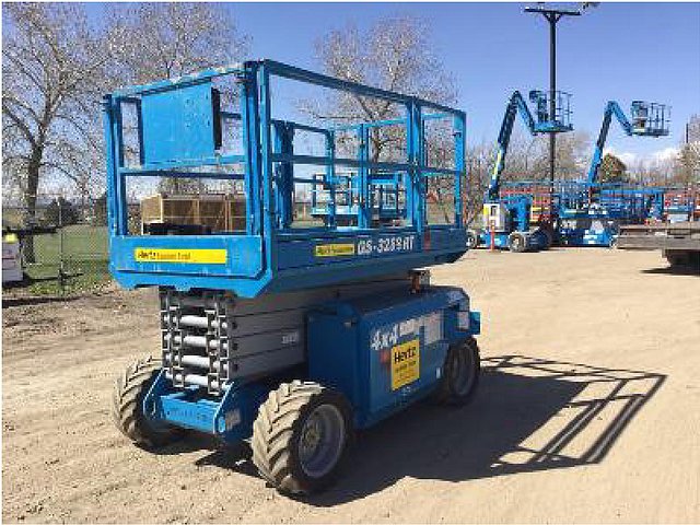 2007 GENIE GS3268RT Photo