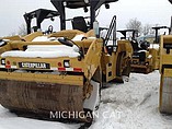 2011 CATERPILLAR CB54XW Photo #2