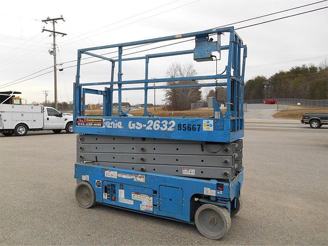 2007 GENIE GS2632 Photo