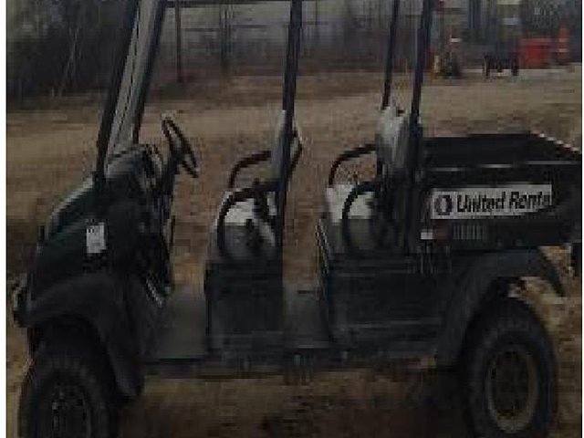 2010 CLUB CAR XRT1550 Photo