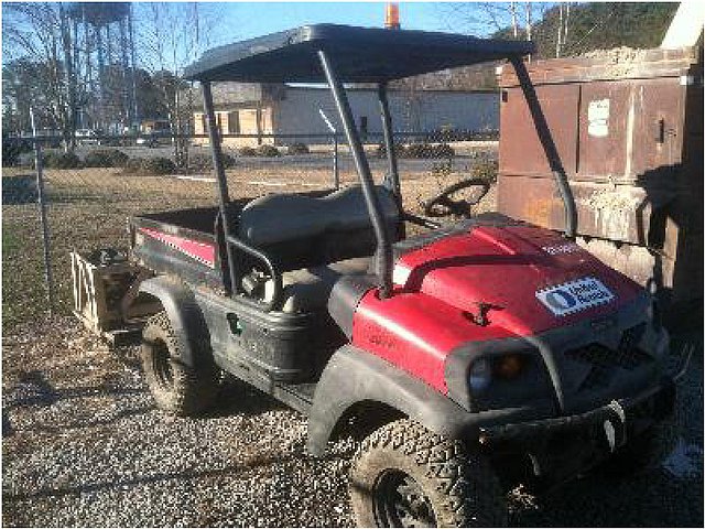 2010 CLUB CAR XRT1550D Photo