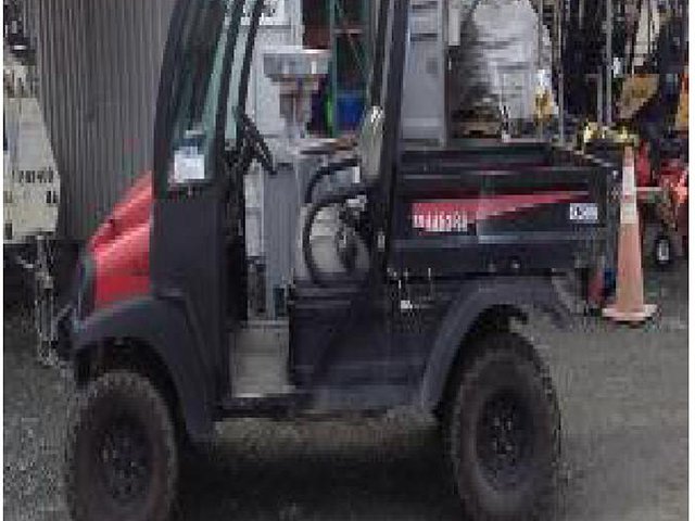 2010 CLUB CAR XRT 1550G W/CAB Photo