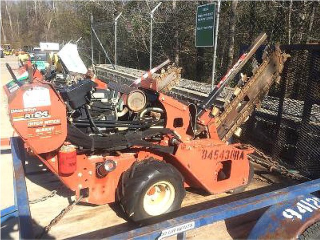 2011 DITCH WITCH RT24 Photo