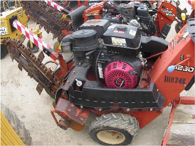 2009 DITCH WITCH 1230 Photo
