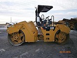 2011 CATERPILLAR CB54 Photo #8