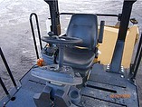 2011 CATERPILLAR CB54 Photo #13