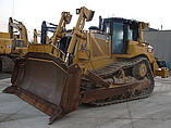 11 CATERPILLAR D8T