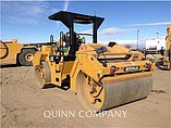 2011 CATERPILLAR CB64 Photo #2
