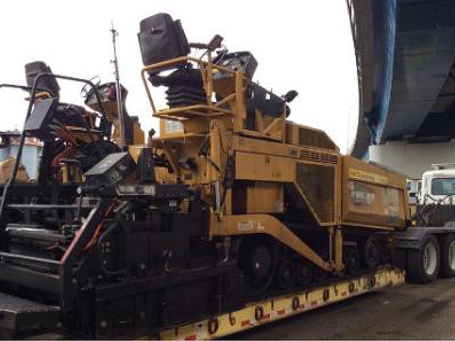 2011 CATERPILLAR AP-1055D Photo