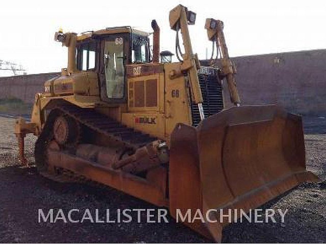 2004 CATERPILLAR D7R II Photo